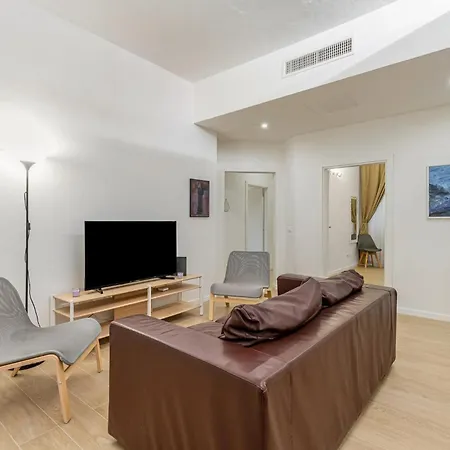 Apartment Guesthost - Giardino Della Fortezza Modern X6 With Patio Florence