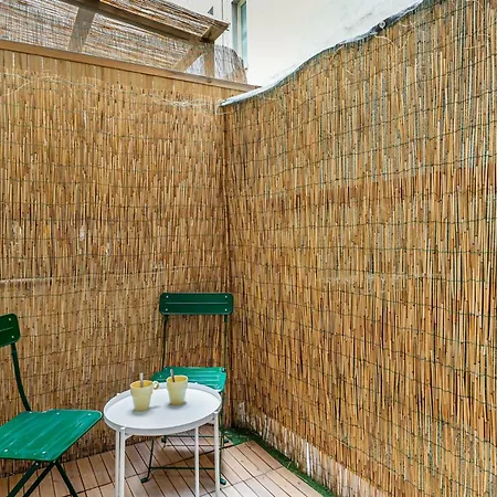 Guesthost - Giardino Della Fortezza Modern X6 With Patio