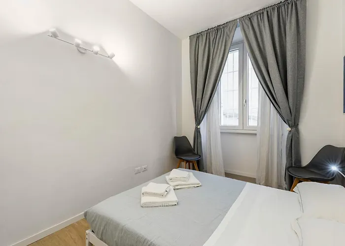 Guesthost - Giardino Della Fortezza Modern X6 With Patio Apartment