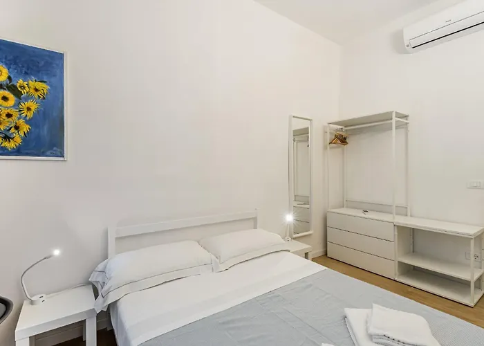 Guesthost - Giardino Della Fortezza Modern X6 With Patio Apartment *