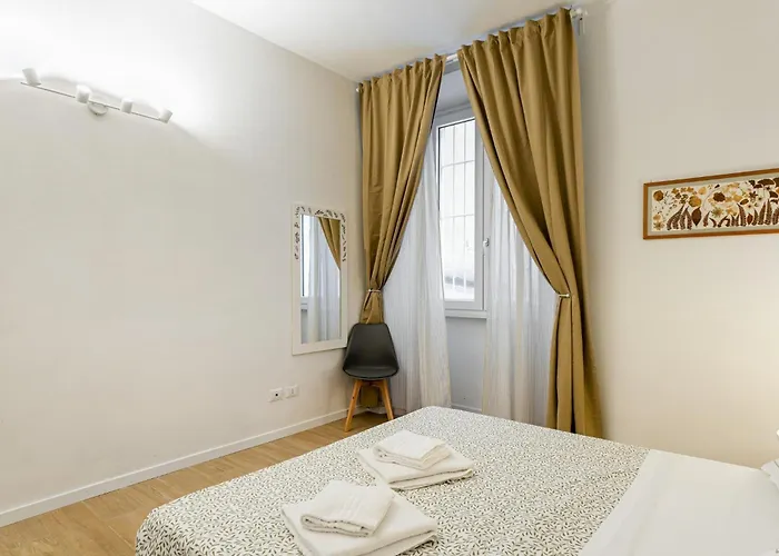Guesthost - Giardino Della Fortezza Modern X6 With Patio * Florenz